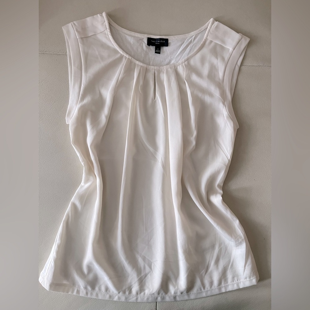 The limited - Sleeveless Pure White Shell Top Small
